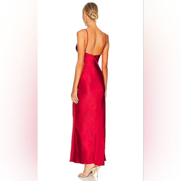 9. NWOT LOVERS + FRIENDS LILITH GOWN IN CHERRY RED SIZE XS - Picture 3 of 7
